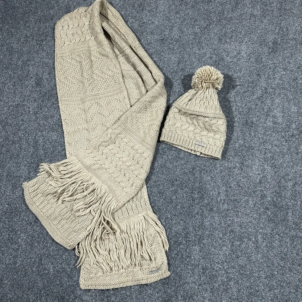 Bebe Tan Beige Cable Knit Scarf and Pom Beanie Hat Set OSFM Fringe‎ Logo